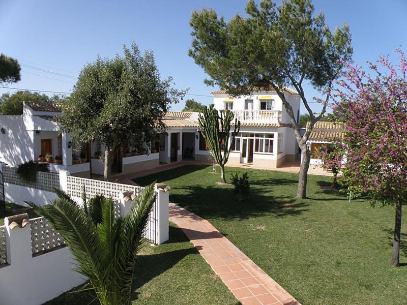 Hostal Las Acacias Los Canos De Meca Εξωτερικό φωτογραφία